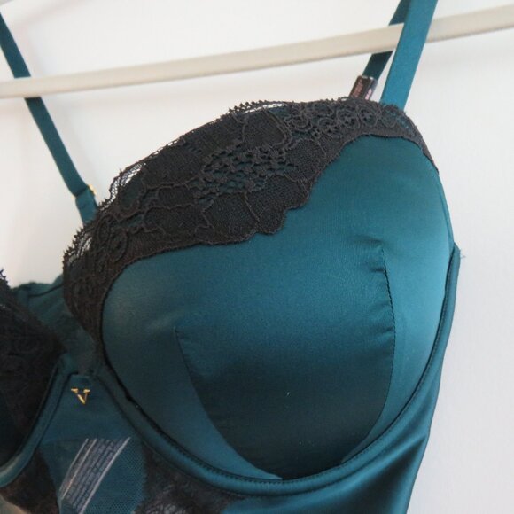 VICTORIA'S SECRET Very Sexy Push Up Corset Bra Green Satin Lace - Size 34DD NWT - Picture 5 of 16
